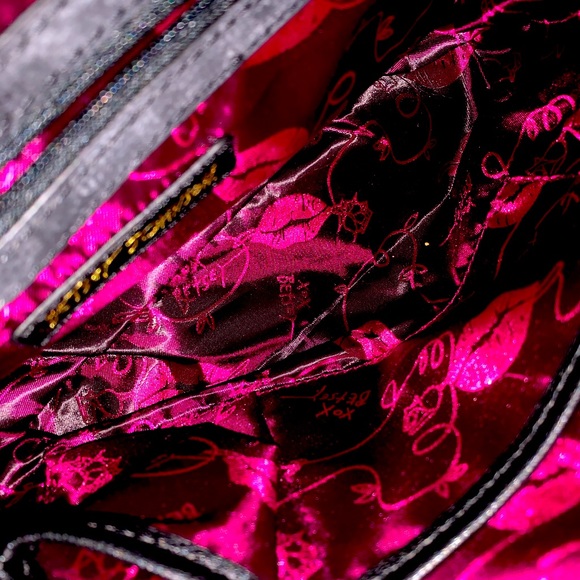 **HOLD/SOLD**Betsey Johnson medium handbag/purse - Picture 2 of 16